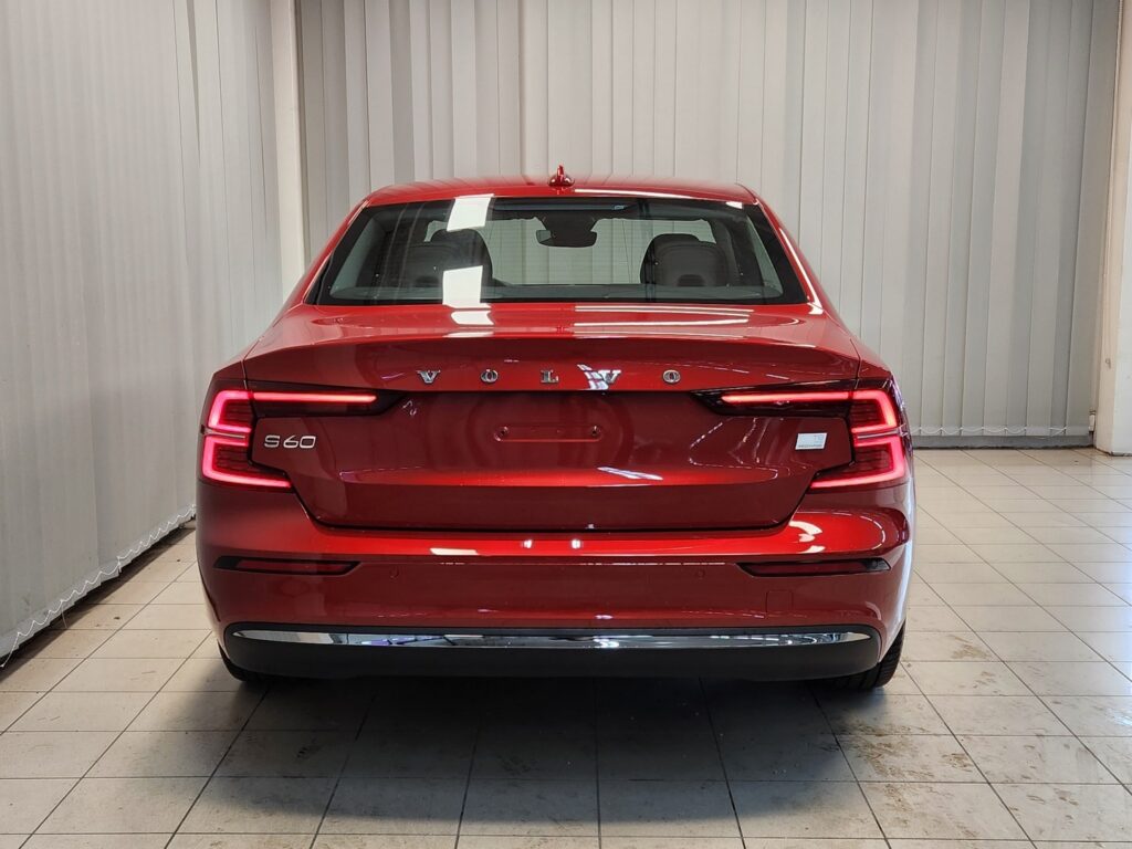 Volvo S60, image 4
