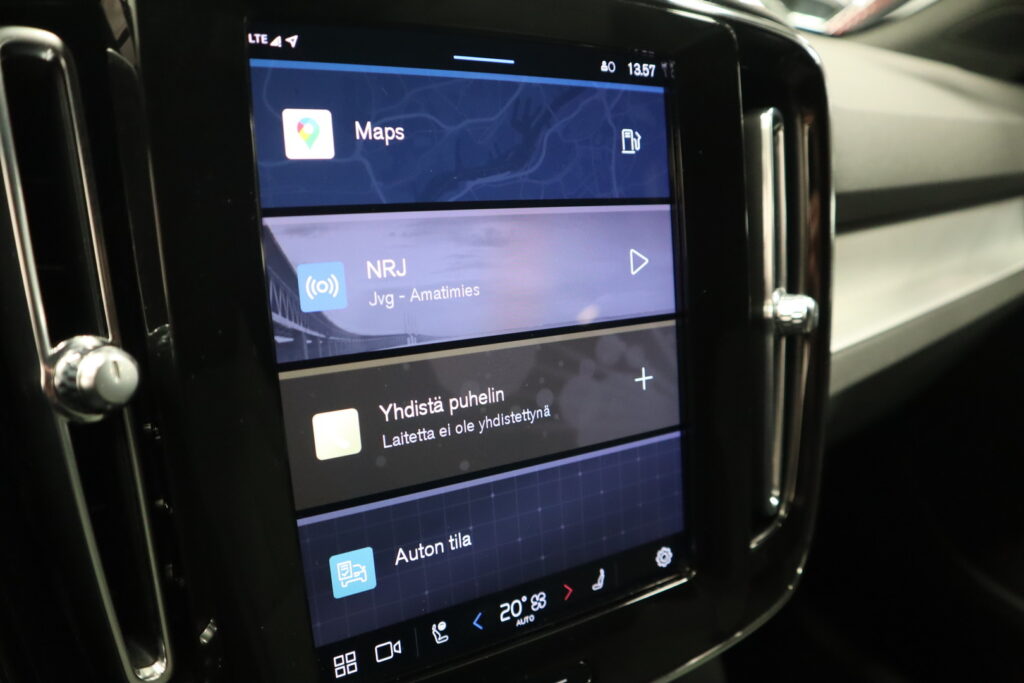 Volvo XC40, image 11