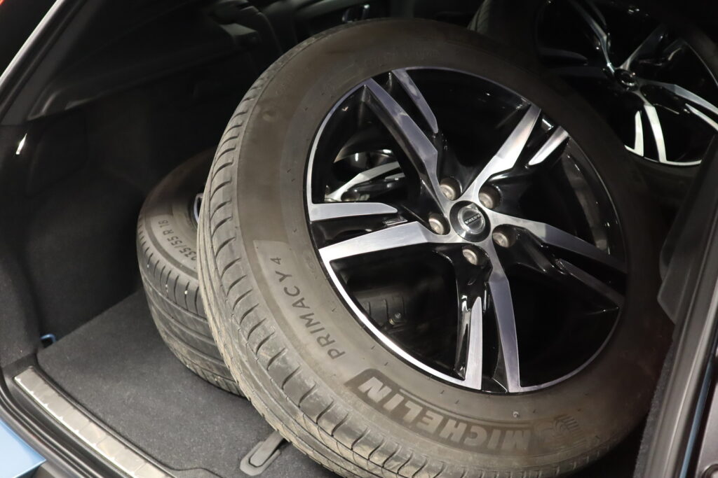 Volvo XC40, image 15