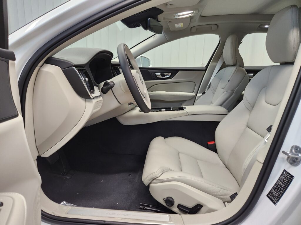Volvo S60, image 6