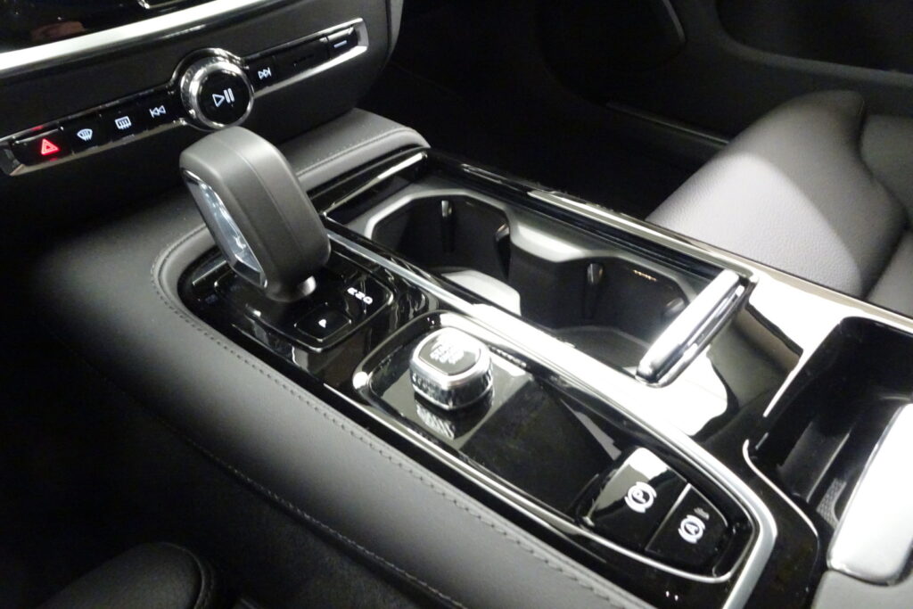 Volvo V60, image 8