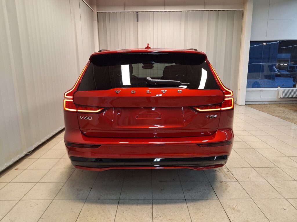 Volvo V60, image 10