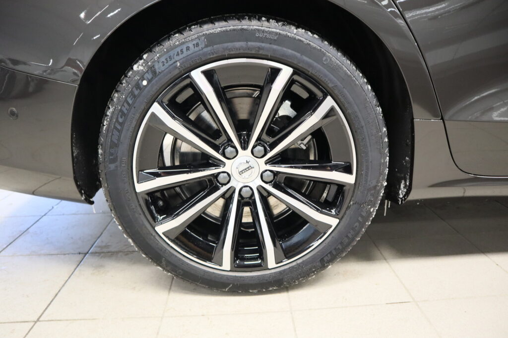 Volvo V60, image 16