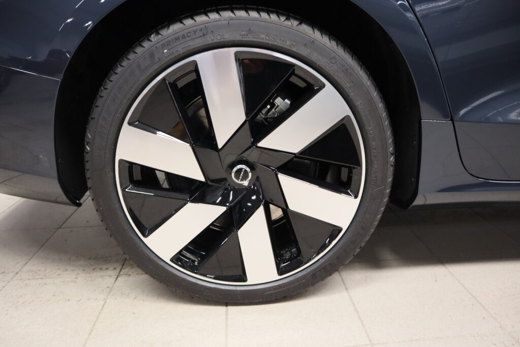 Volvo V60, image 19