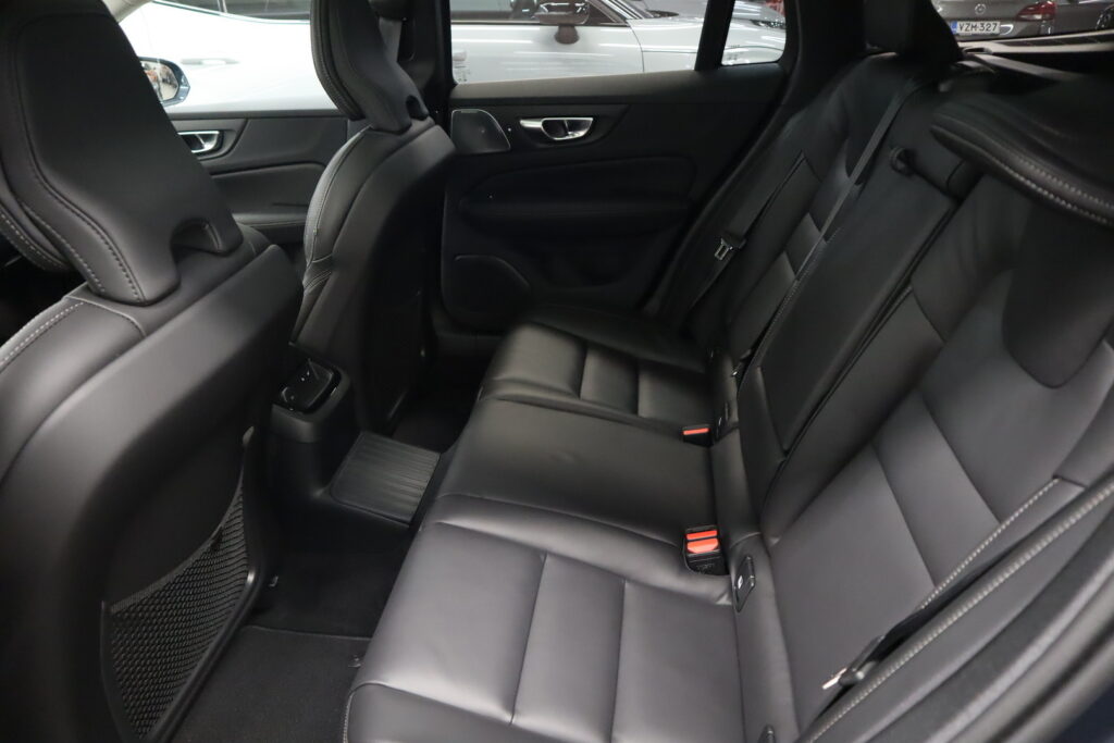 Volvo V60, image 7