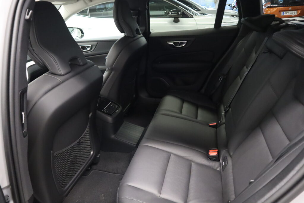 Volvo V60, image 7