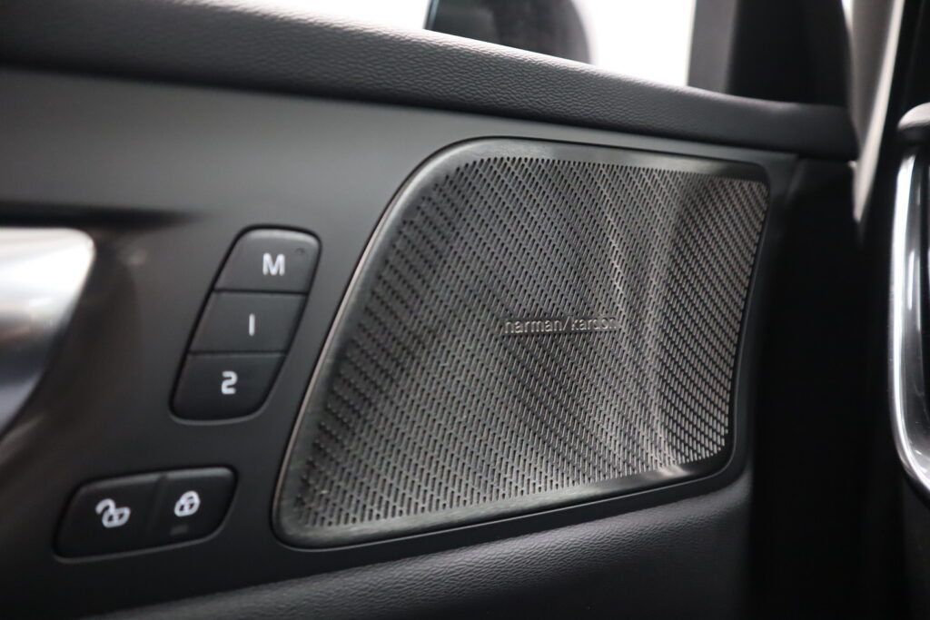 Volvo V60, image 8
