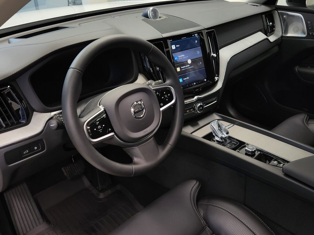 Volvo XC60, image 7