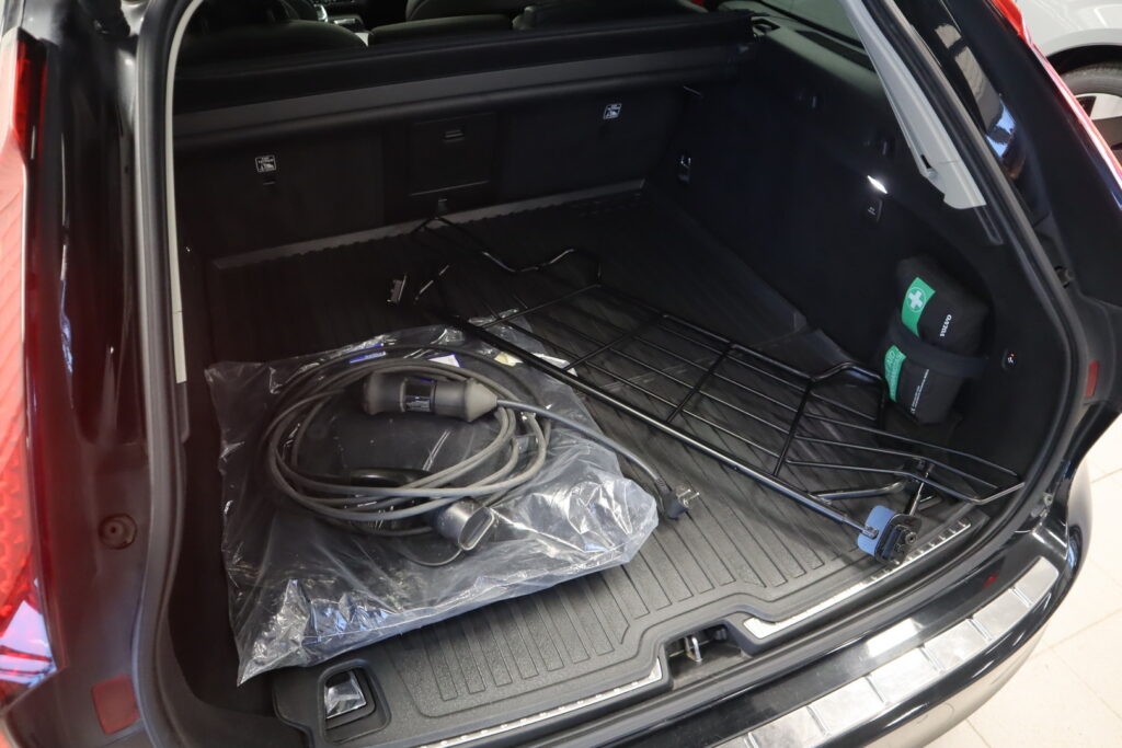 Volvo V90, image 18