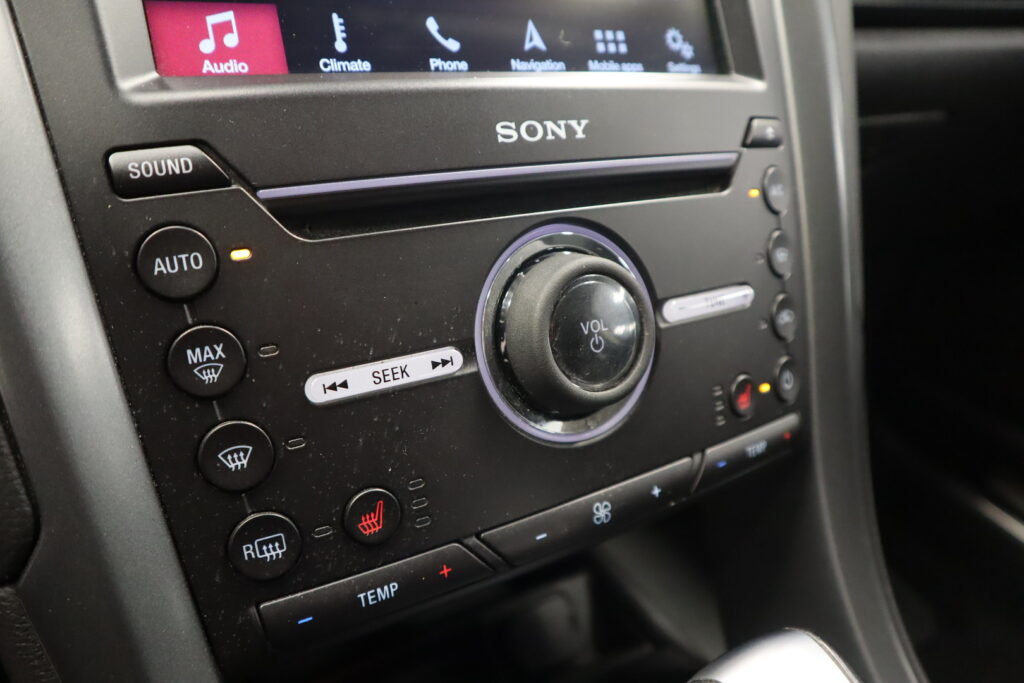 Ford Mondeo, image 15