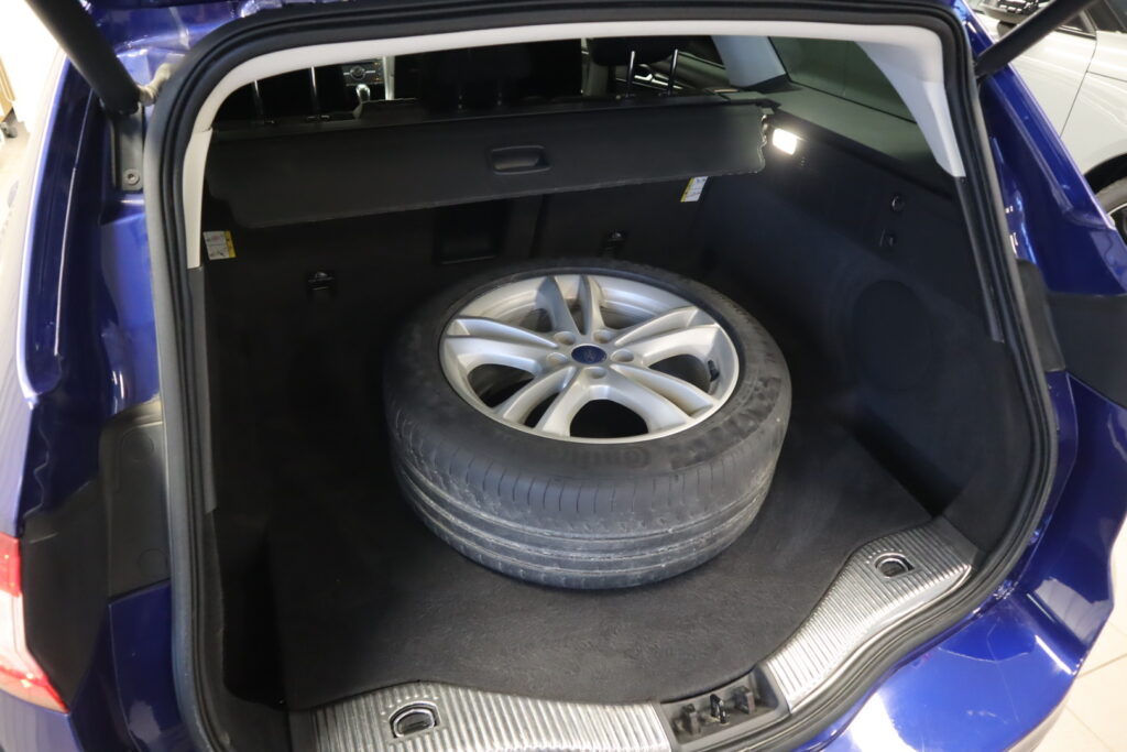 Ford Mondeo, image 8
