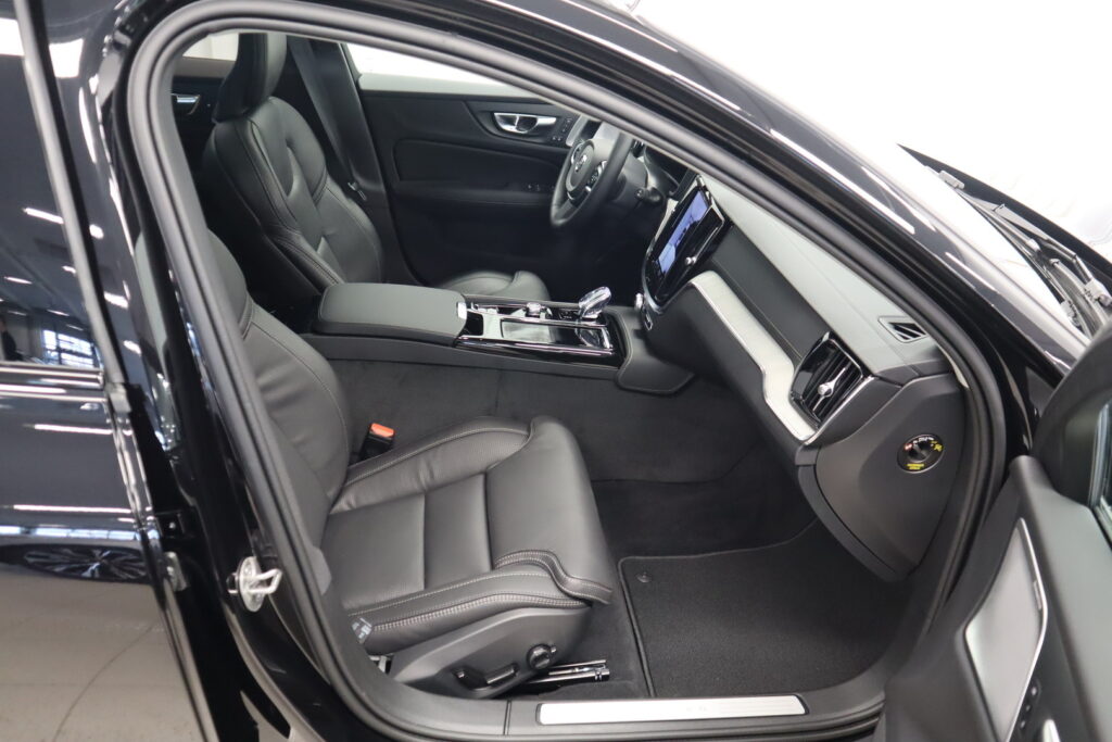 Volvo V60, image 9