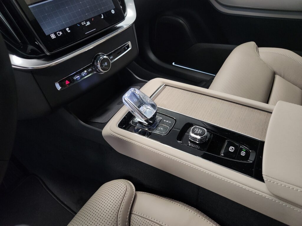 Volvo XC90, image 12