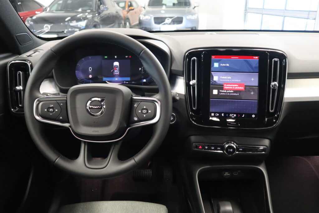 Volvo XC40, image 11