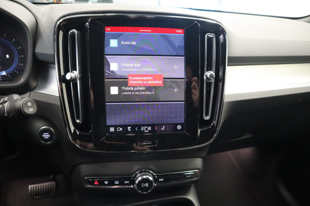 Volvo XC40, image 12