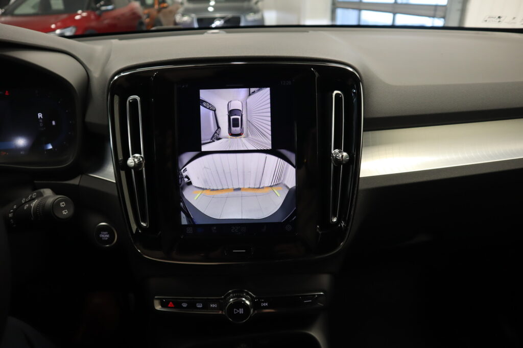 Volvo XC40, image 14