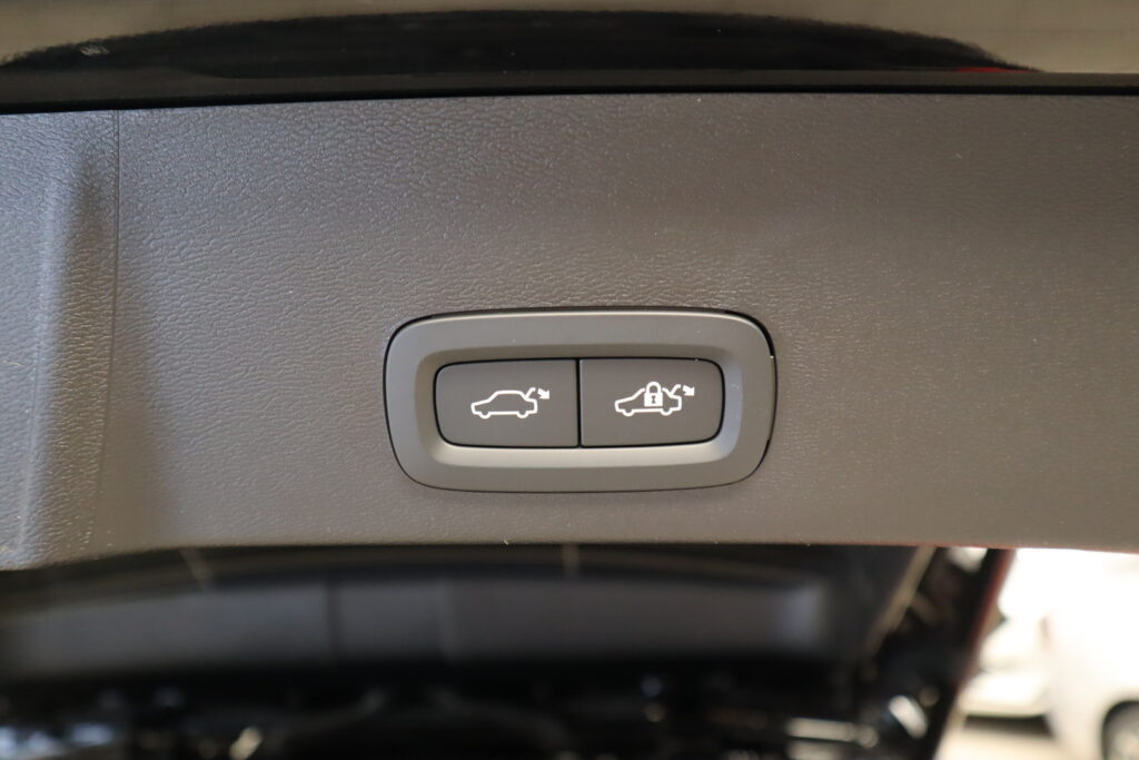 Volvo XC40, image 7