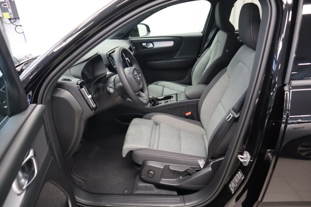 Volvo XC40, image 9