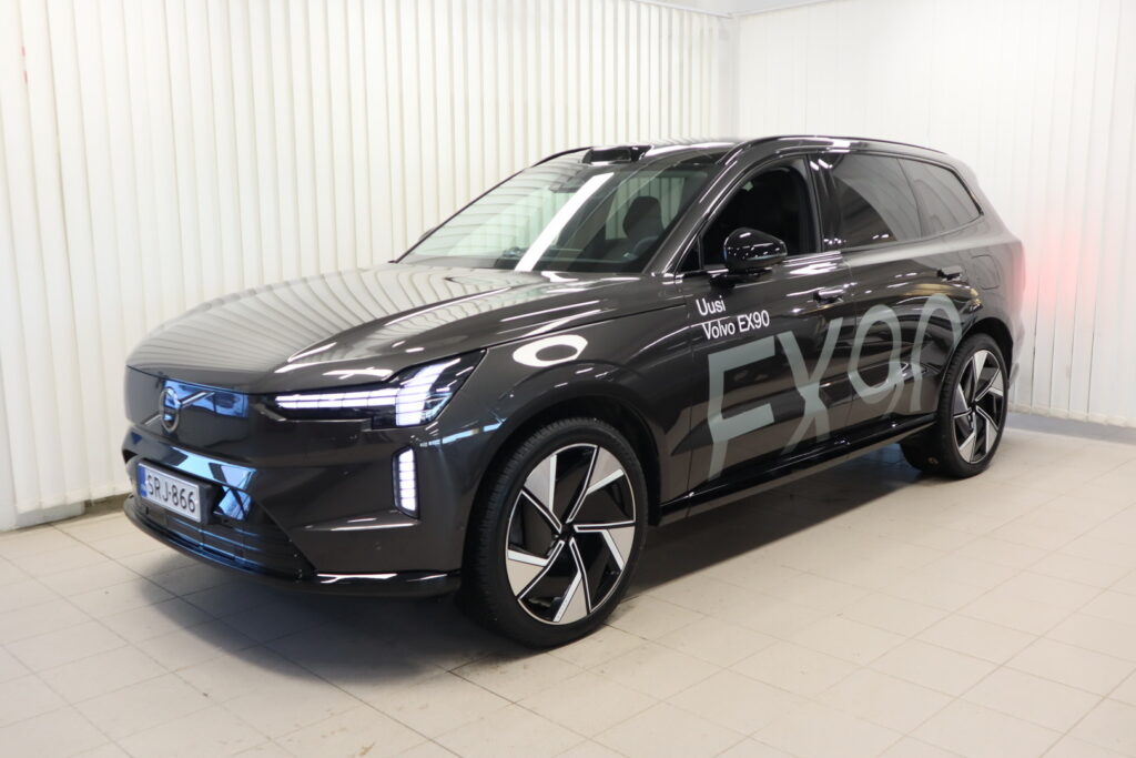 Volvo EX90, image 1