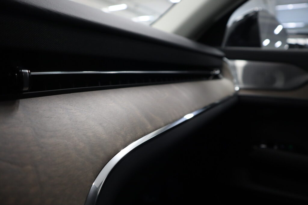 Volvo EX90, image 16