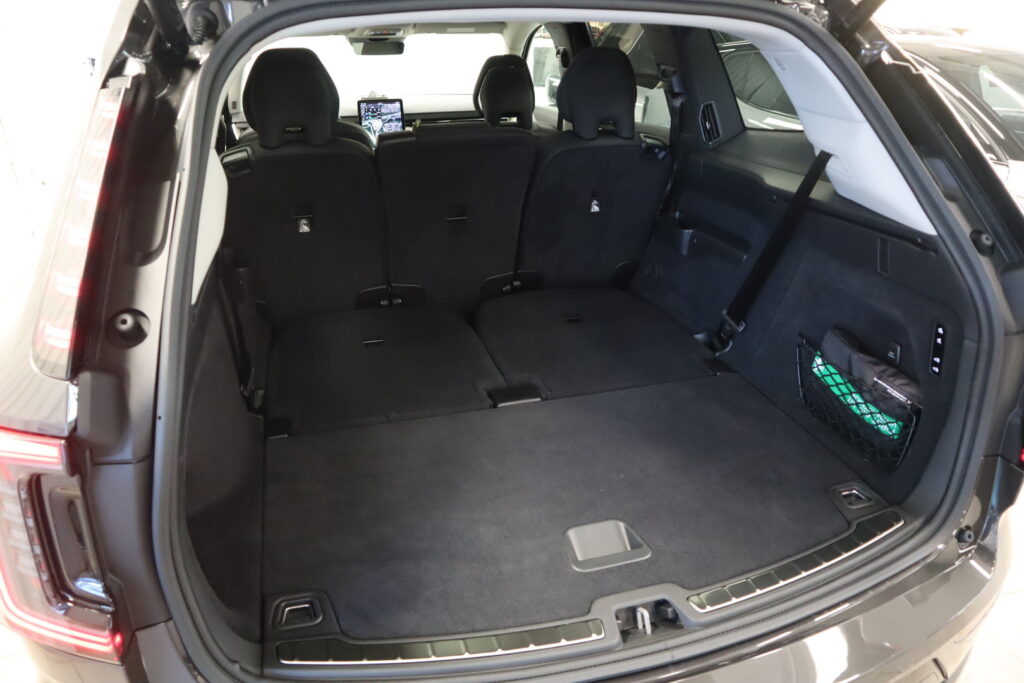 Volvo EX90, image 22