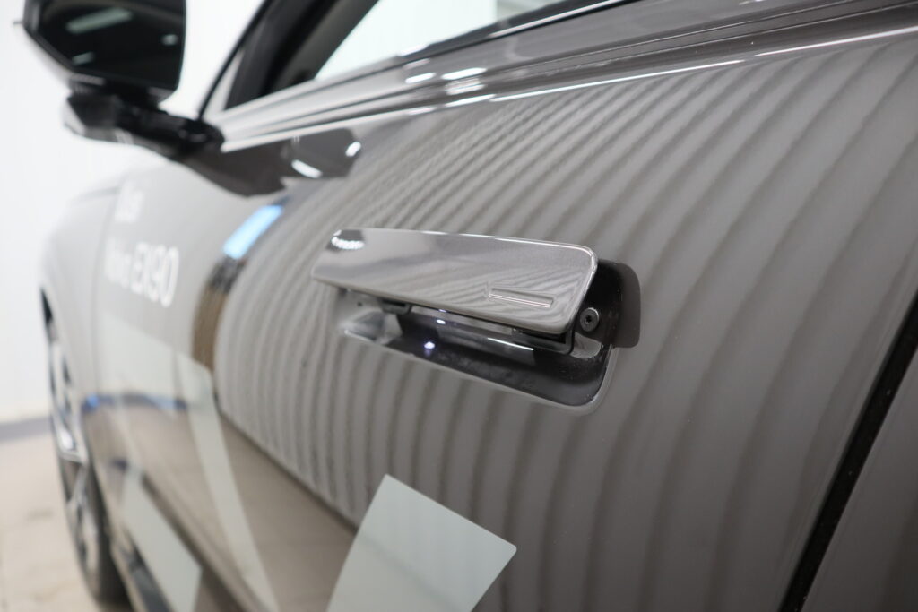 Volvo EX90, image 27