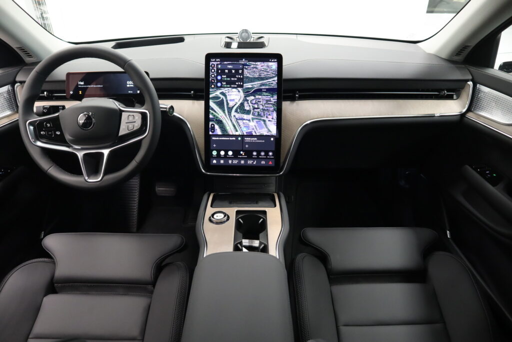Volvo EX90, image 6