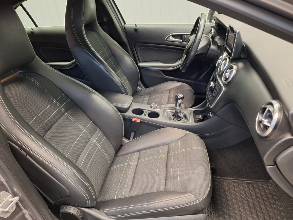 Mercedes-Benz A, image 12