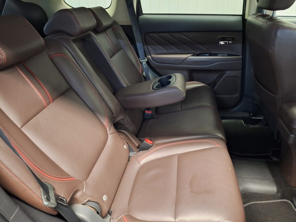 Mitsubishi OUTLANDER PHEV, image 11