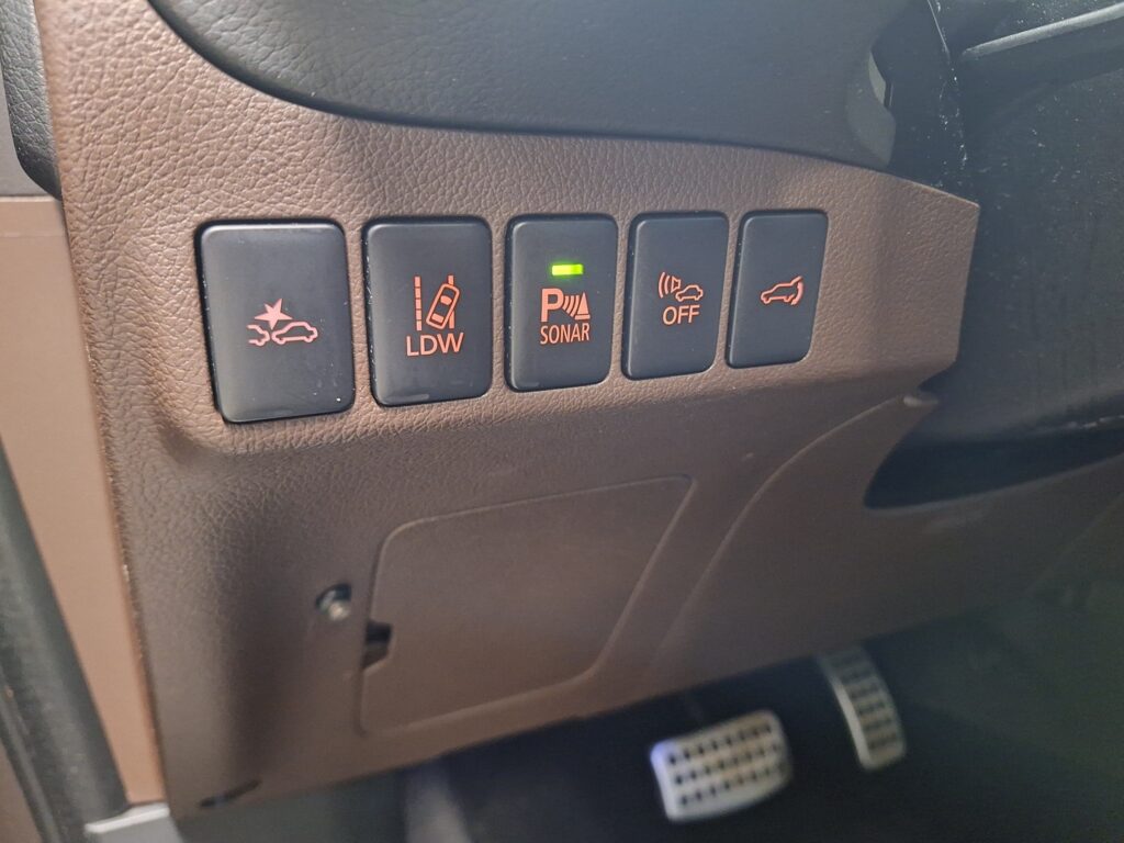 Mitsubishi OUTLANDER PHEV, image 18