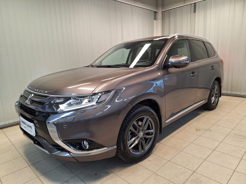 Mitsubishi OUTLANDER PHEV, image 2