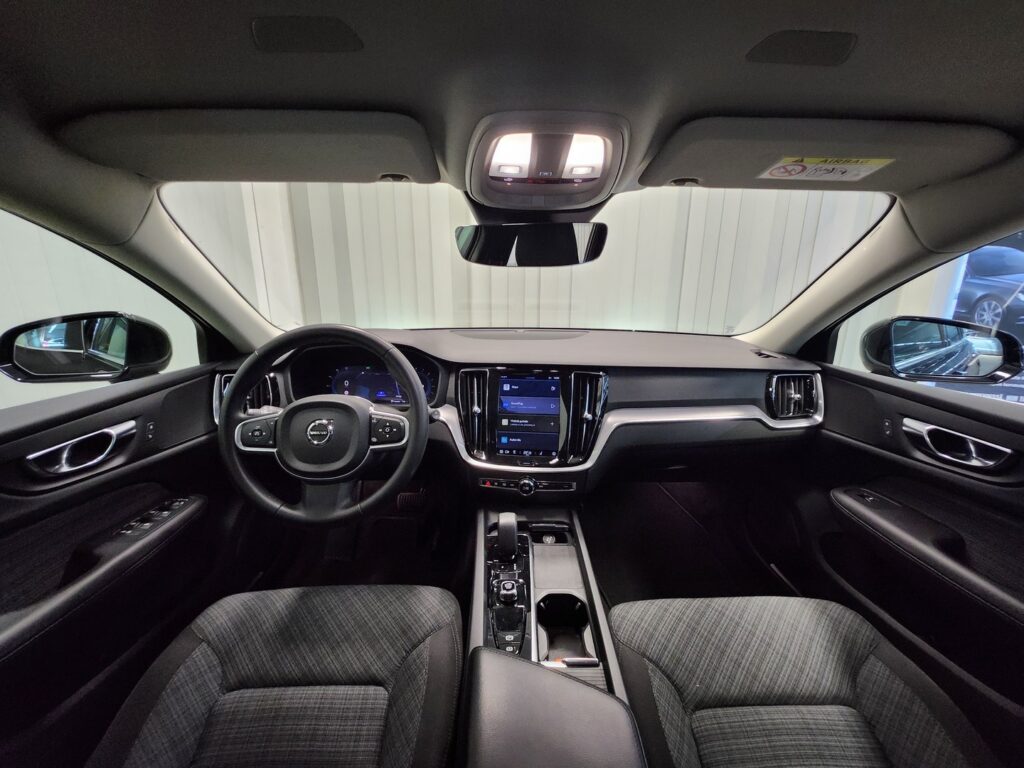 Volvo V60, image 10