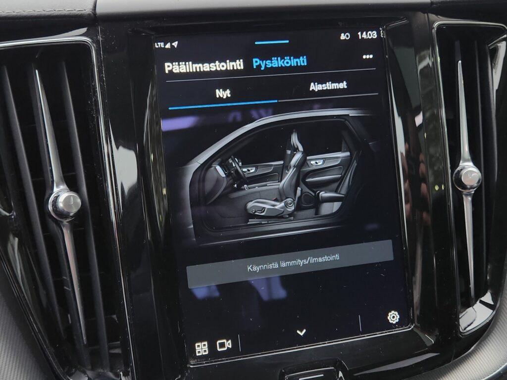 Volvo XC60, image 12