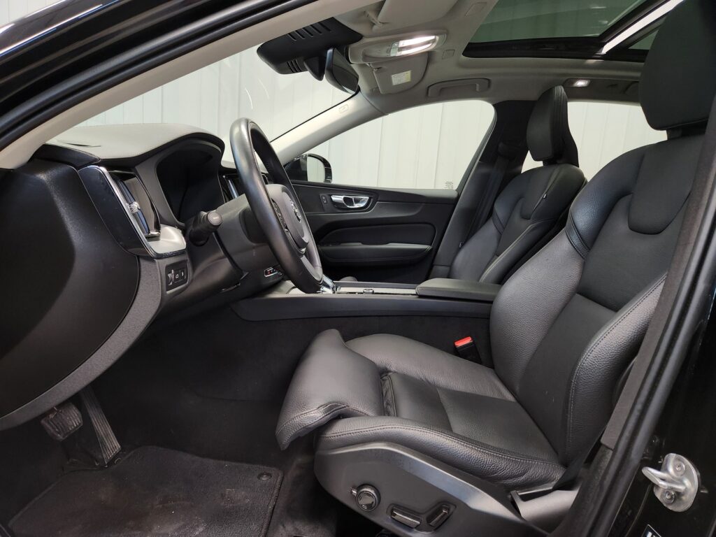 Volvo XC60, image 6