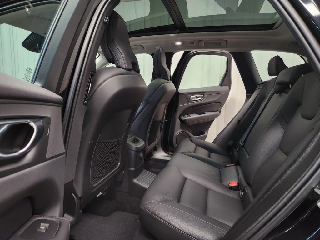 Volvo XC60, image 7