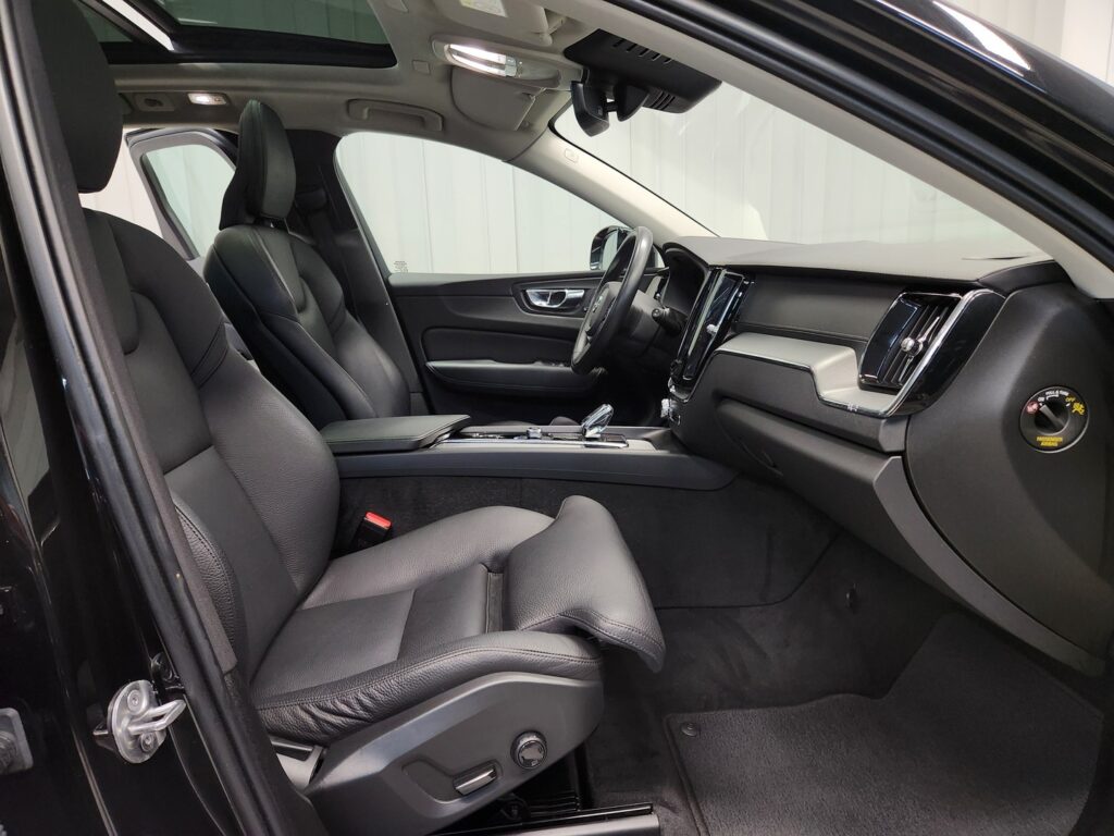 Volvo XC60, image 9