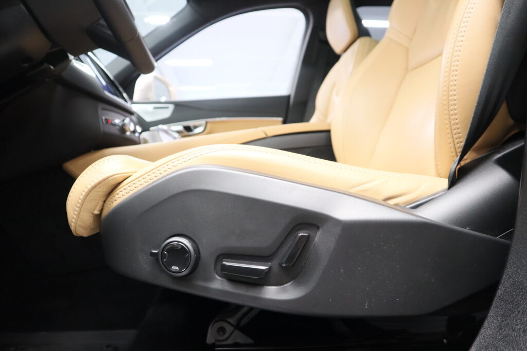 Volvo XC90, image 11