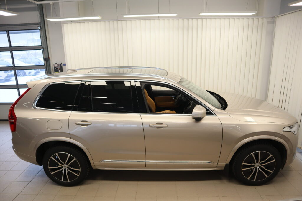 Volvo XC90, image 8