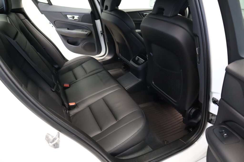 Volvo S60, image 6