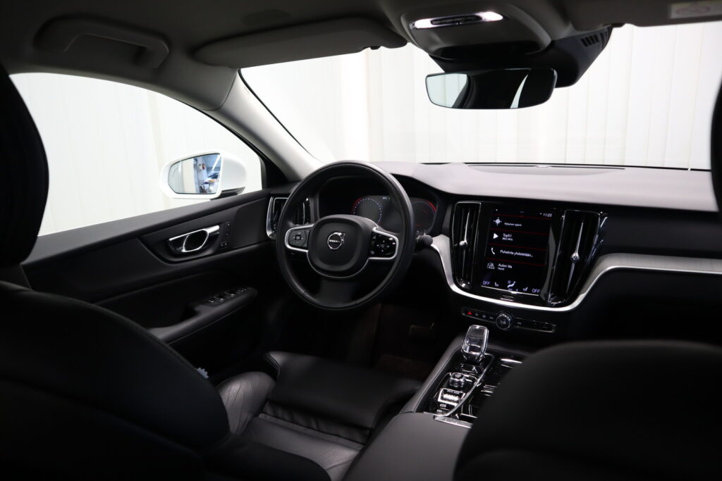 Volvo S60, image 8