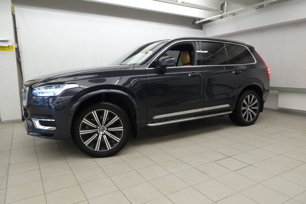 Volvo XC90, image 1
