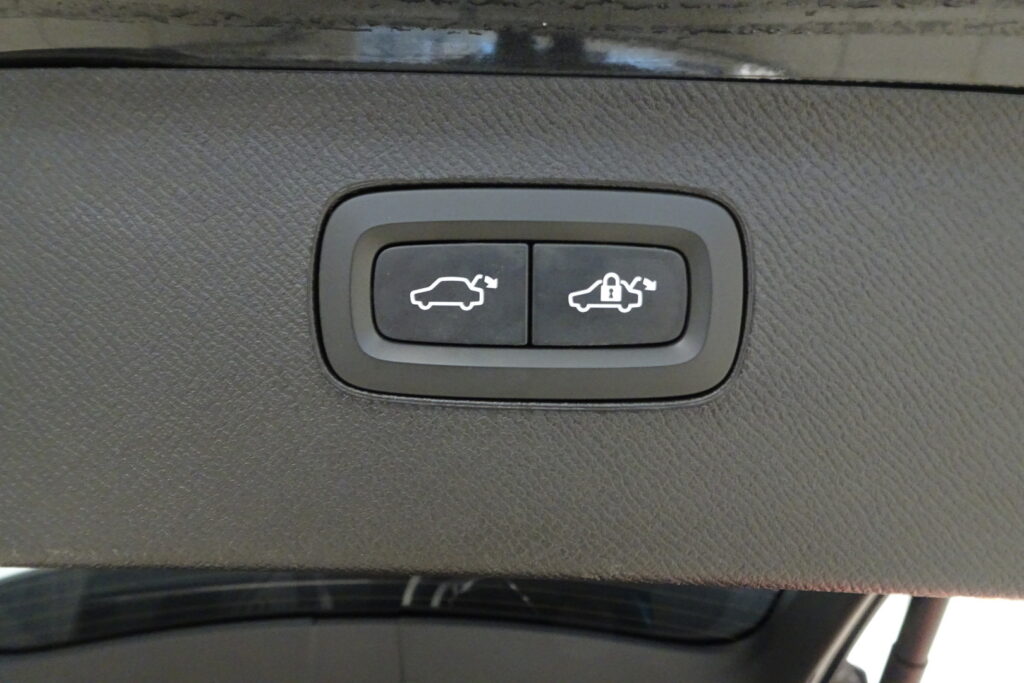 Volvo XC90, image 24