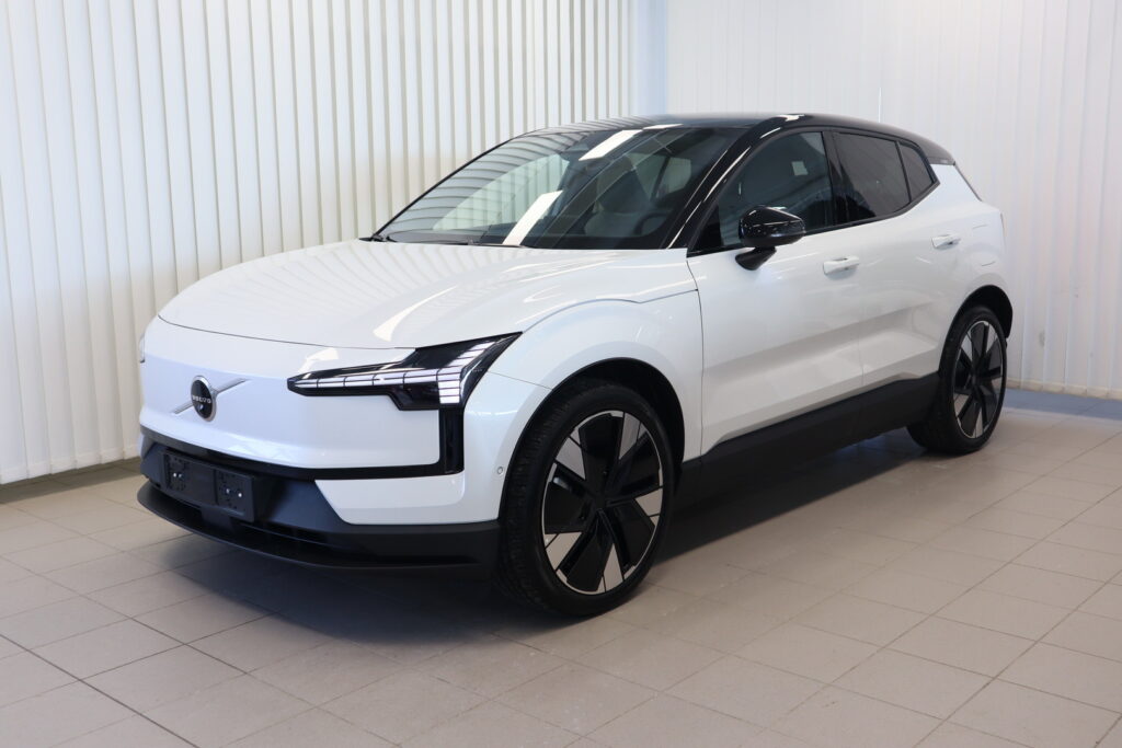 Volvo EX30, image 1