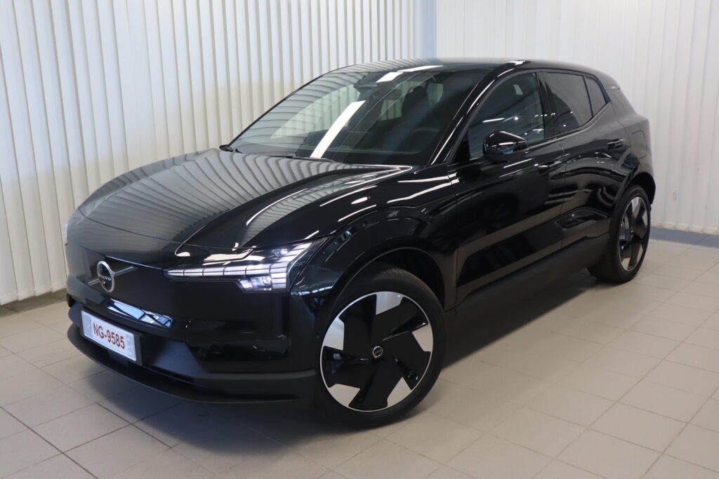 Volvo EX30, image 1
