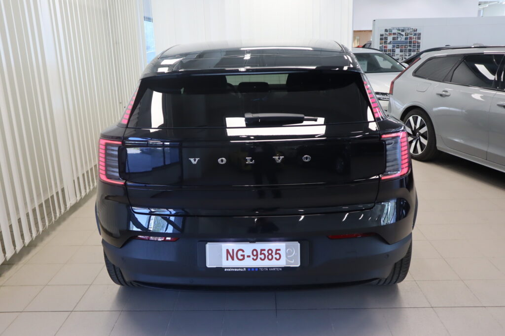 Volvo EX30, image 4