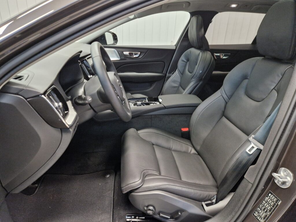 Volvo V60, image 10