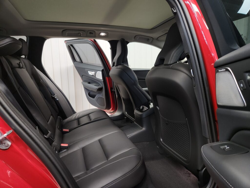 Volvo V60, image 8