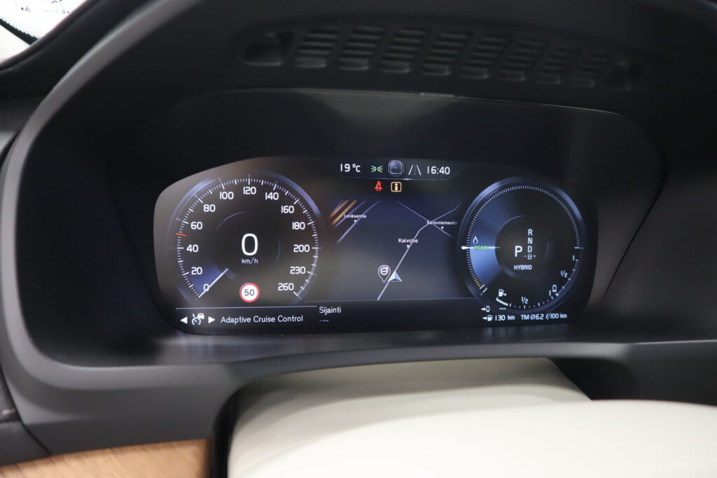 Volvo XC90, image 12