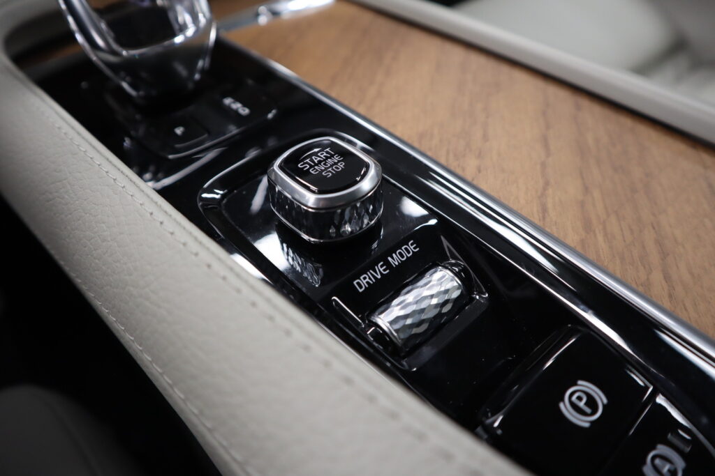 Volvo XC90, image 16