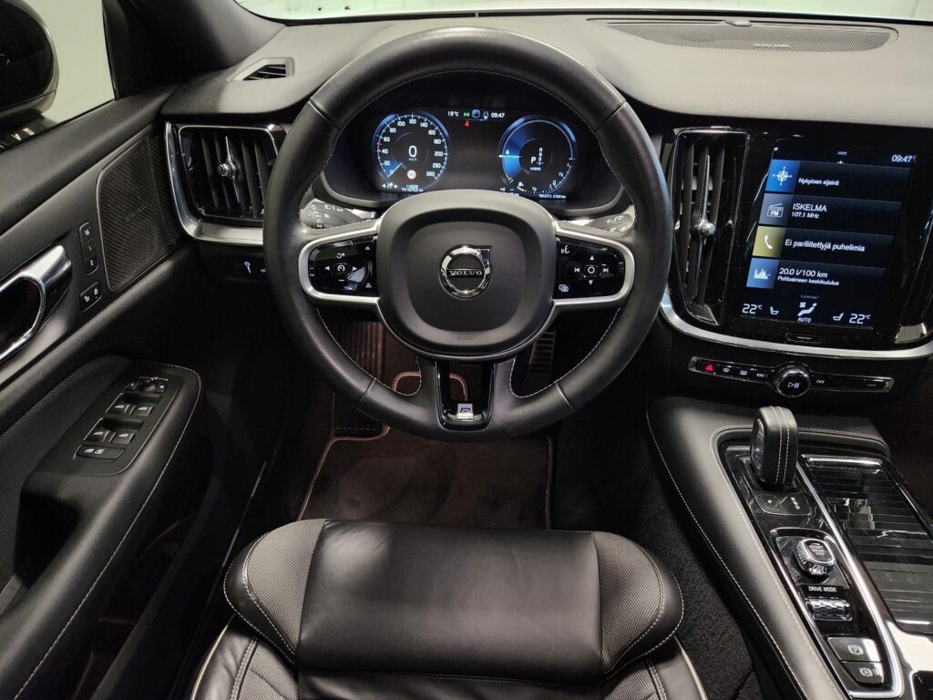 Volvo V60, image 11